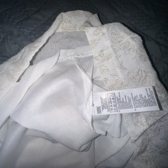 Women’s dress size Large, from Forever 21. Very feminine, comfortable & flowy. - Picture 8 of 8